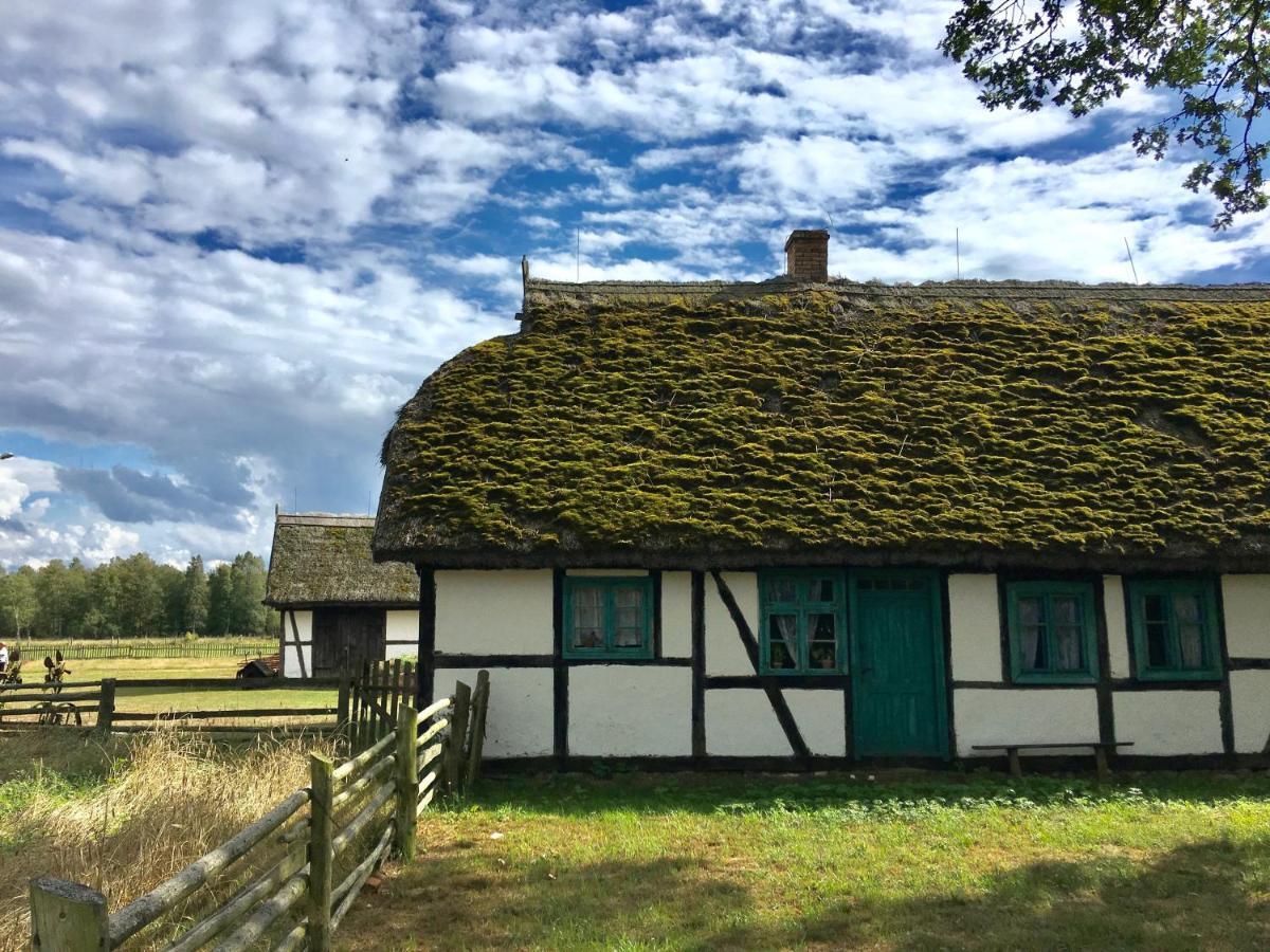 Stara Stodola / Old Barn Villa Gardna Wielka Exteriör bild